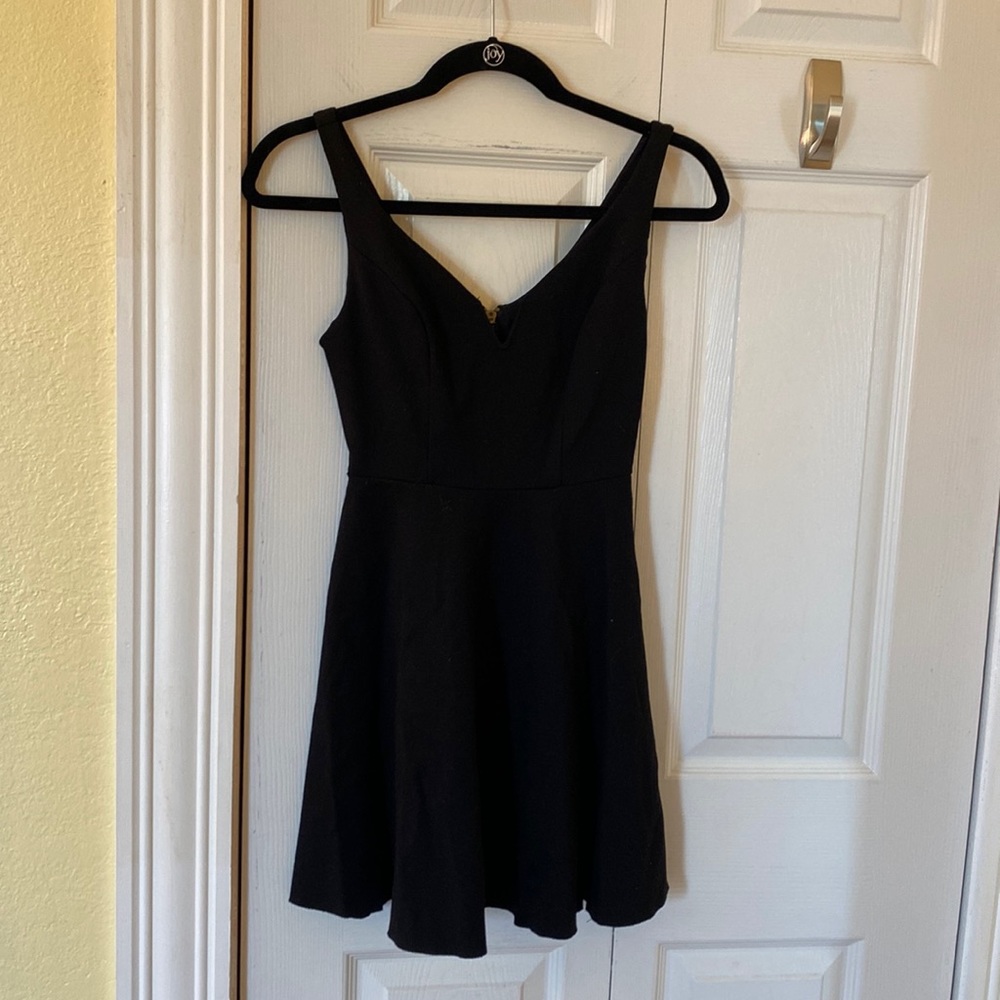 urban outfitters sweetheart neckline little black dress
